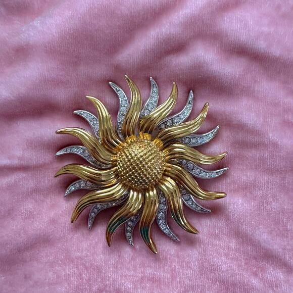 Kenneth Jay Lane KJL Gold and Silver Tone Rhinestone Kinetic Sunflower Brooch - Picture 9 of 11